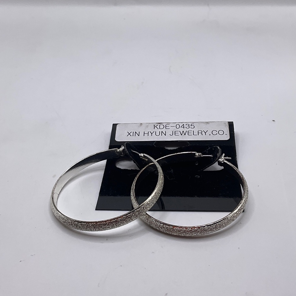 Xin Hyun Silver Sparkle Hoop Earrings